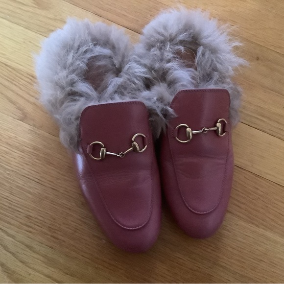 Gucci Princetown Fur Loafers - Picture 3 of 15